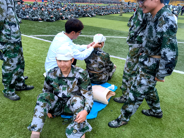 1729652959900109.jpg 救护1_副本.jpg